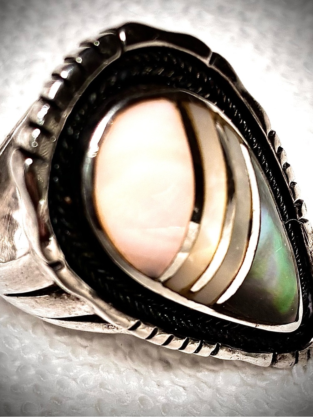 Unique Sterling Silver Navajo Nakai Pear-Shaped Ring Mother of Pearl Size 12